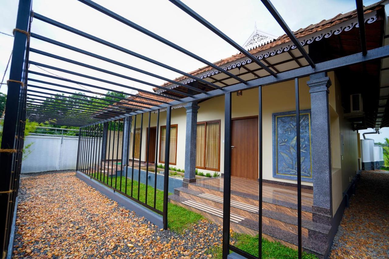 Kottackal Nature Inn ネドゥムバセリー エクステリア 写真